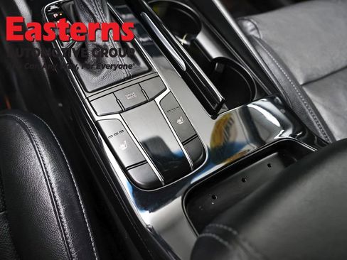 Used 2019 Kia Cadenza Premium image 22