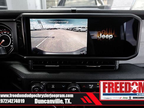 New 2025 Jeep Gladiator Sport image 22