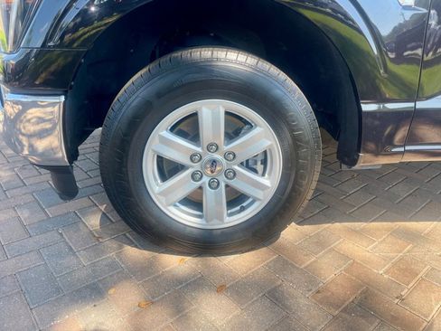 Used 2023 Ford F150 XLT image 9