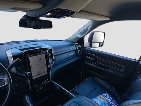 Used 2024 RAM 3500 Laramie image 26