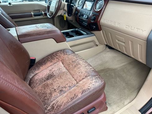 Used 2012 Ford F250 King Ranch w/ King Ranch w/Chrome Pkg image 16