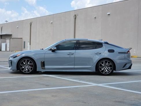 Used 2022 Kia Stinger GT-Line w/ Sun & Sound Package RWD image 4