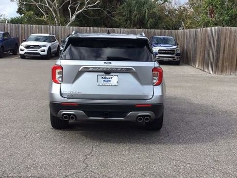 Certified 2021 Ford Explorer Platinum w/ Equipment Group 601A image 7