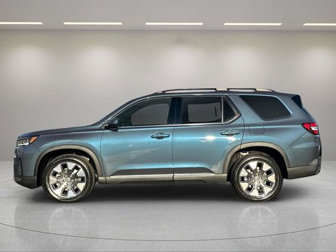 New 2026 Honda Pilot Elite image 2
