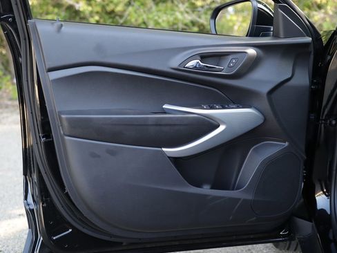 New 2026 Chevrolet Trax RS FWD image 20