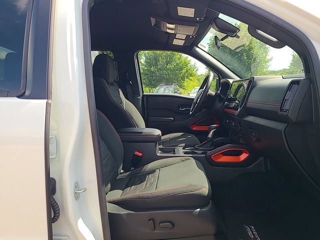 Used 2025 Nissan Frontier PRO-4X AWD/4WD image 27