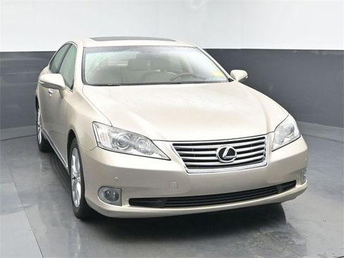 Used 2010 Lexus ES 350 image 2