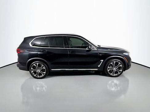 Used 2025 BMW X5 xDrive40i w/ Premium Package AWD/4WD image 4