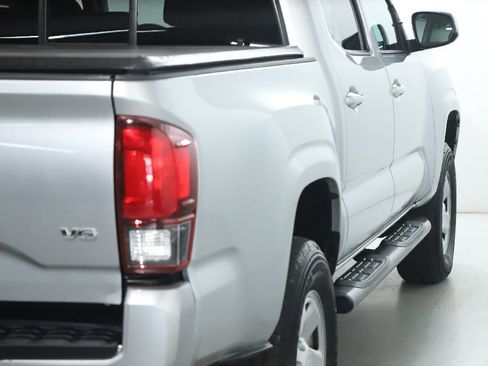 Used 2023 Toyota Tacoma SR AWD/4WD image 42