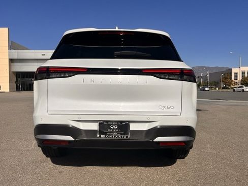 Certified 2026 INFINITI QX60 Luxe w/ Cargo Package image 6