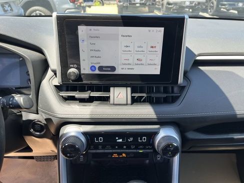 Used 2025 Toyota RAV4 XLE FWD image 14