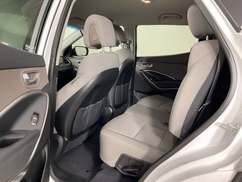 Used 2017 Hyundai Santa Fe Sport FWD image 21