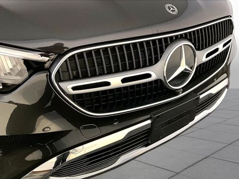 Used 2026 Mercedes-Benz GLC 300 4MATIC image 32