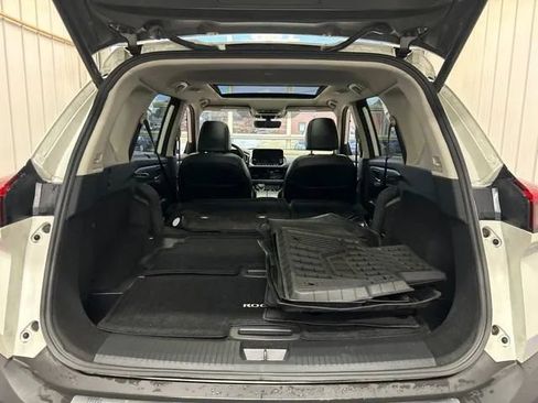 Used 2023 Nissan Rogue SL w/ SL Premium Package AWD/4WD image 17