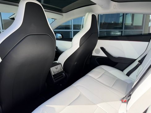 Used 2024 Tesla Model 3 Performance image 37