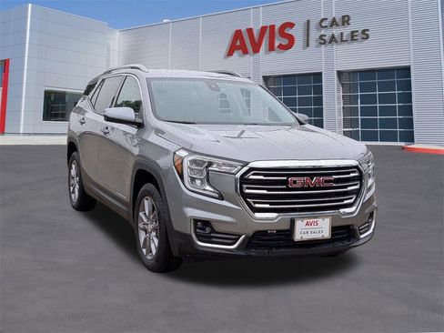 Used 2024 GMC Terrain SLT image 10