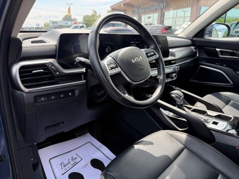 Used 2025 Kia Telluride S FWD image 20