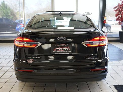 Used 2019 Ford Fusion Titanium image 15