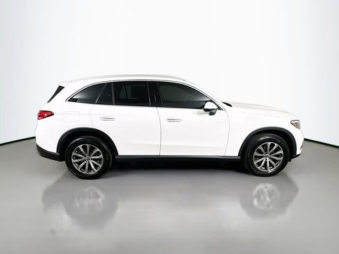 Used 2024 Mercedes-Benz GLC 300 image 7