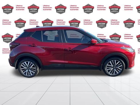 Certified 2024 Nissan Kicks SV image 4