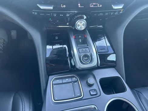 Used 2023 Acura MDX FWD image 17