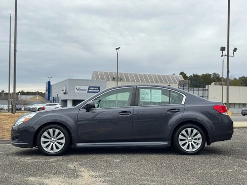 Used 2012 Subaru Legacy 3.6R Limited image 3