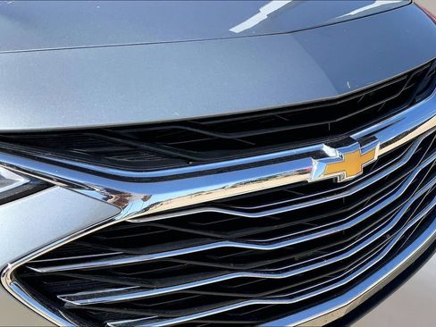 Used 2023 Chevrolet Malibu LT FWD image 27