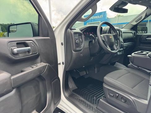 Used 2025 Chevrolet Silverado 1500 Custom RWD image 13