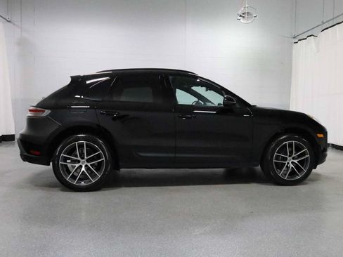 Certified 2026 Porsche Macan AWD/4WD image 10