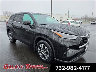 Used 2023 Toyota Highlander XLE