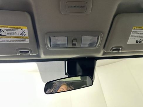 Used 2024 Nissan Frontier S w/ Technology Package image 24