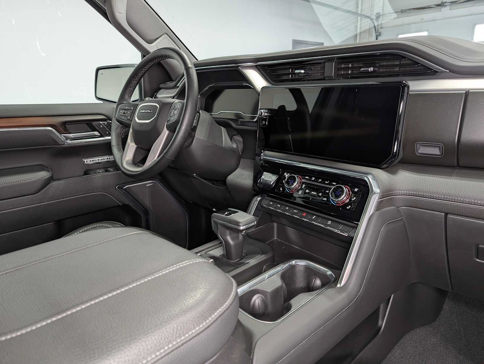 Certified 2025 GMC Sierra 1500 Denali w/ Denali Reserve Package AWD/4WD image 50