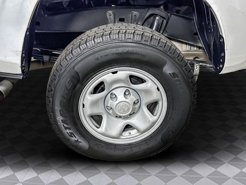 Used 2022 Toyota Tacoma SR image 35