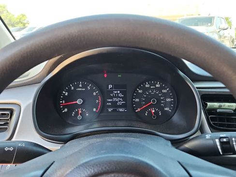 Used 2023 Kia Rio S FWD image 22