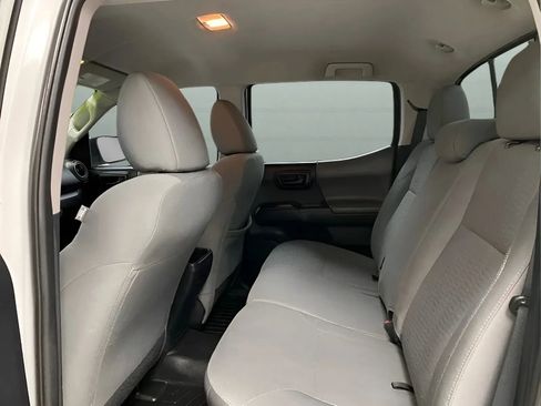 Used 2017 Toyota Tacoma SR w/ Tow Package AWD/4WD image 11