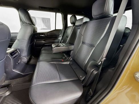 Certified 2024 Toyota Land Cruiser image 27