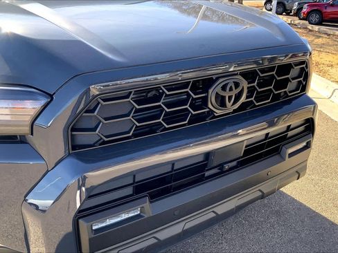 Used 2025 Toyota 4Runner TRD Off-Road Premium image 28