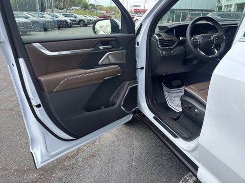 New 2026 GMC Acadia Denali Ultimate image 9