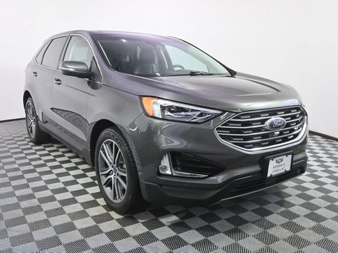 Used 2019 Ford Edge Titanium w/ Equipment Group 301A AWD/4WD image 9
