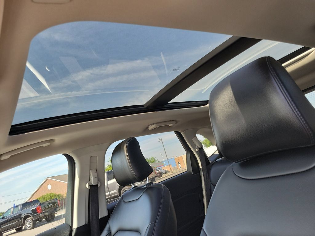 Used 2024 Ford Edge SEL w/ Convenience Package AWD/4WD image 35