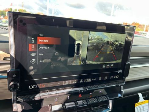 New 2026 GMC Hummer EV SUV image 10