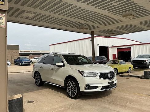 Used 2017 Acura MDX FWD w/ Advance & Entertainment image 3