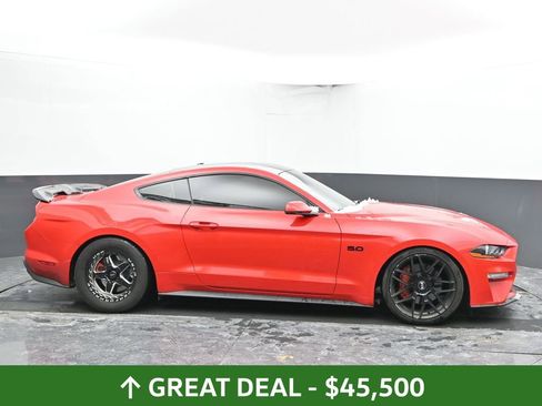 Used 2019 Ford Mustang GT Premium w/ Equipment Group 401A RWD image 13