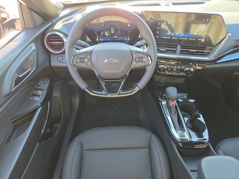 New 2026 Chevrolet Trax RS w/ Sunroof Package image 9