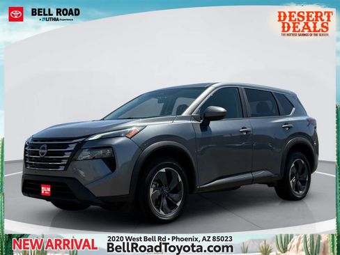 Used 2025 Nissan Rogue SV AWD/4WD image 1