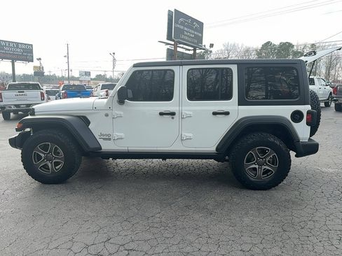 Used 2018 Jeep Wrangler Unlimited Sport S AWD/4WD image 8