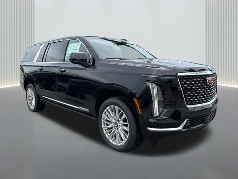New 2026 Cadillac Escalade ESV Luxury AWD/4WD image 3