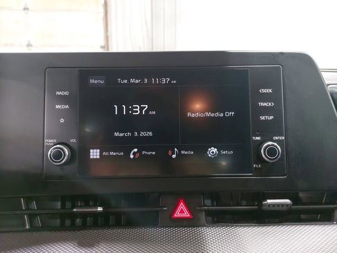 Used 2025 Kia Sportage LX image 21