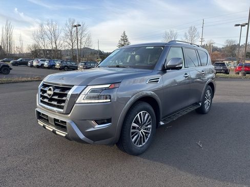 Used 2023 Nissan Armada SL image 3