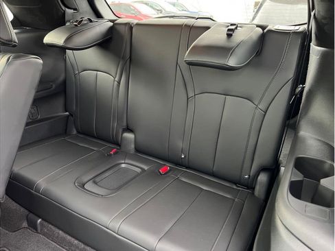 Used 2025 INFINITI QX60 Luxe w/ Black Edition image 10